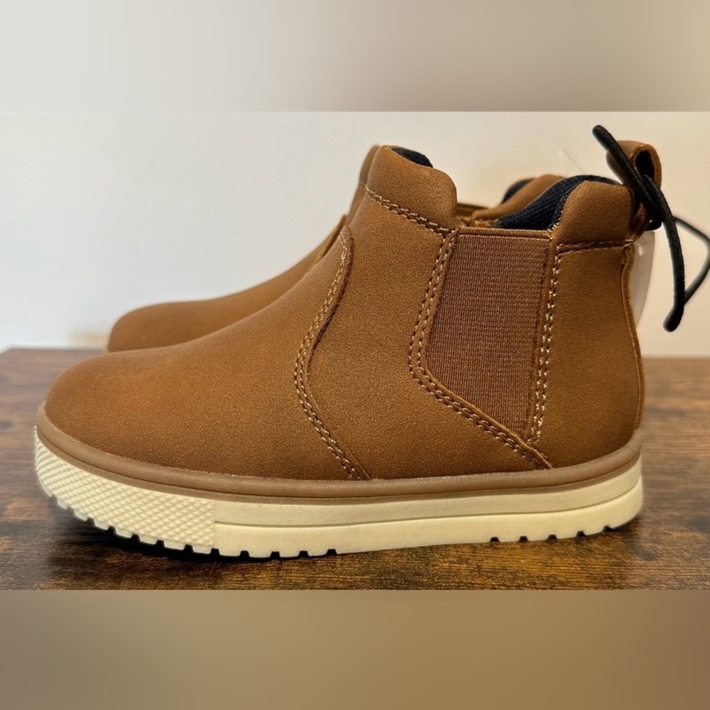 Thereabouts Toddler Boys Tan LIL Jack Flat Heel Chelsea Boots NWT Size 5